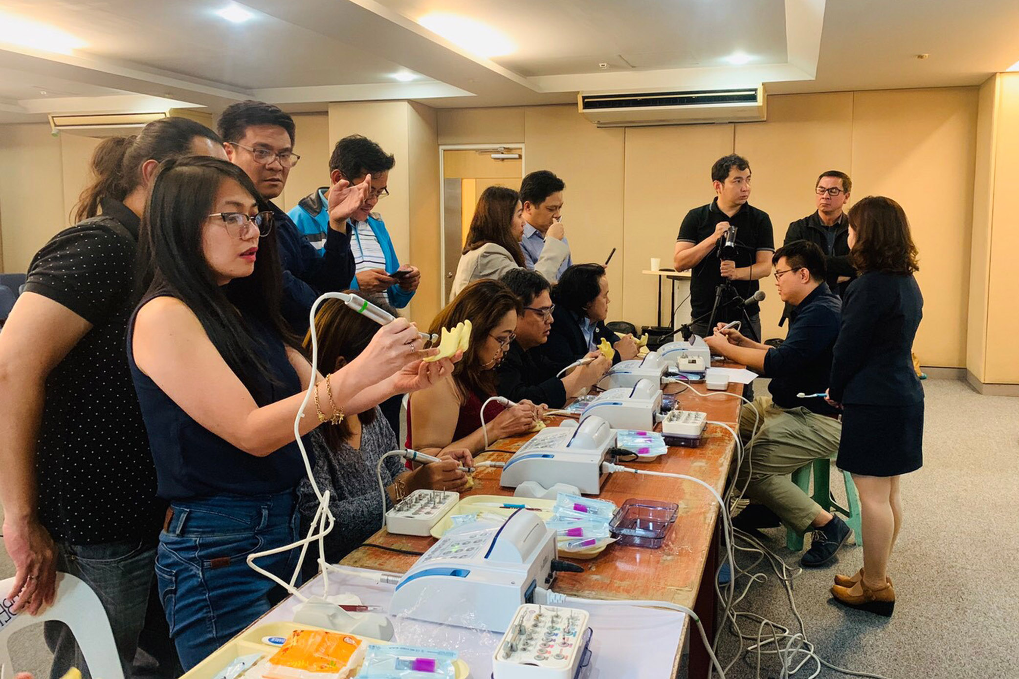 Implant system & one day full mouth rehabilitation  surgery training course in Philippines