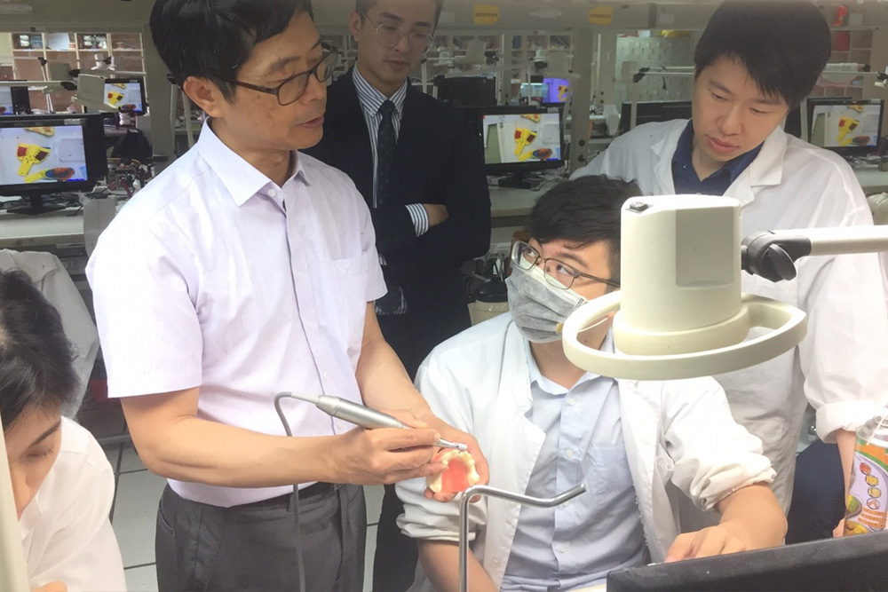 Biomate Implant hands-on course at CSMU